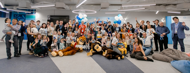 день кохлеарной имплантации