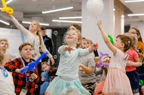 день кохлеарной имплантации